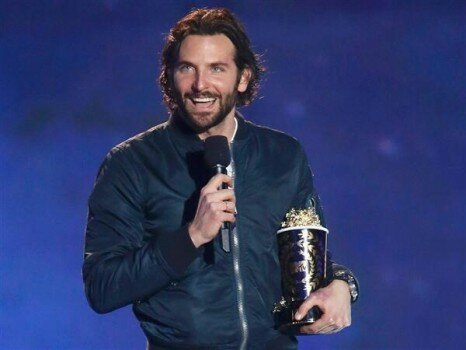 bradley-cooper-mtv-awards