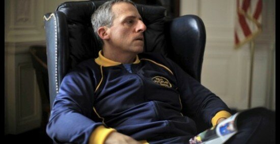 216328-foxcatcher-steve-carell-600x400